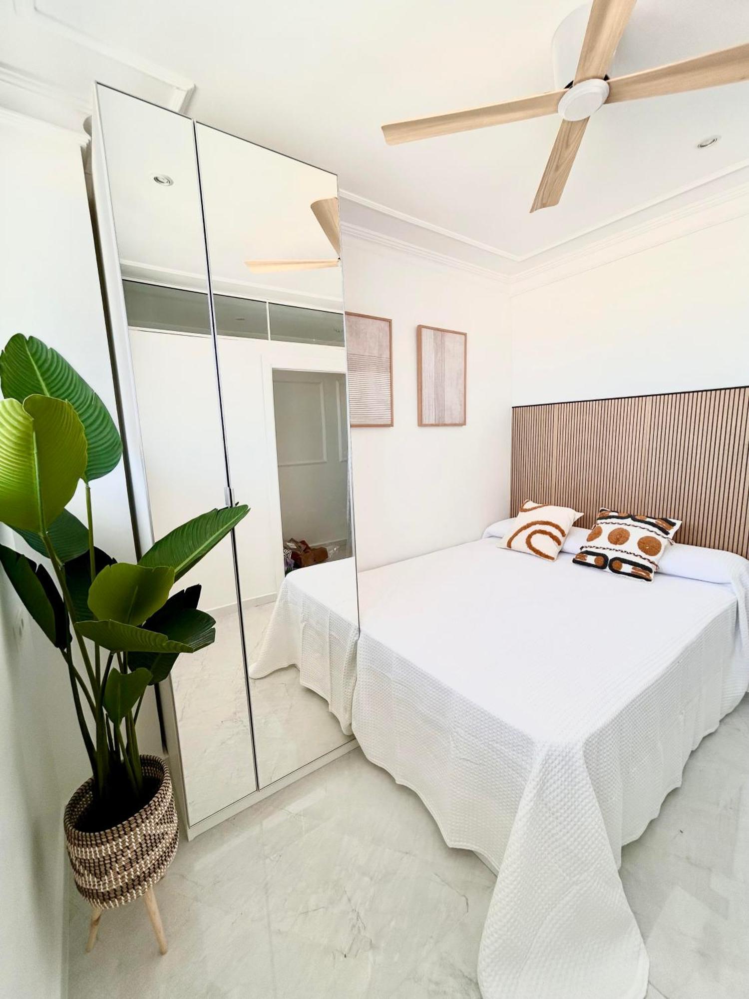 The Terrace Canalejas Alicante Exterior photo